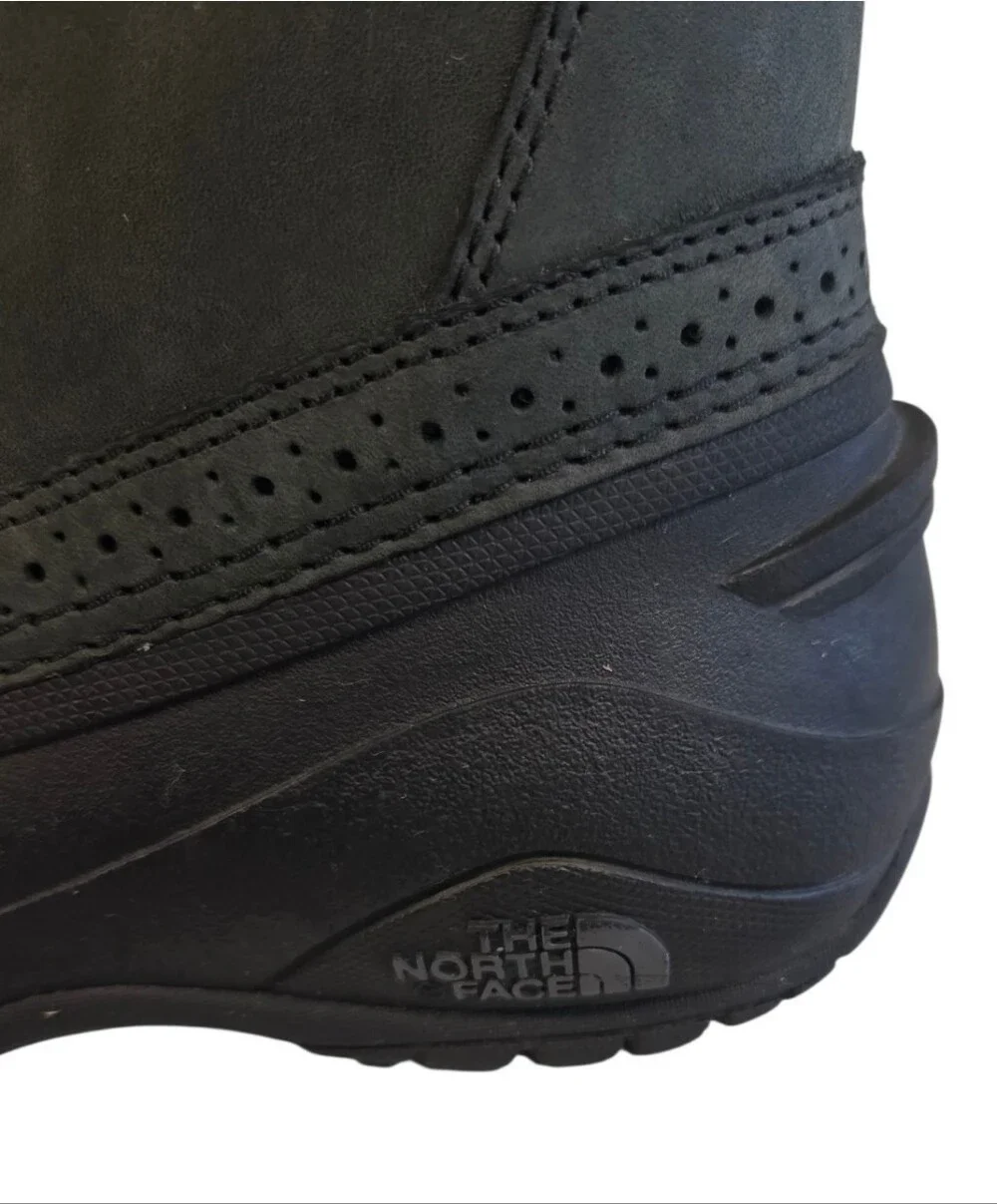 The North Face Shellista ll Mid Black Insulated Lace-Up Winter Boots 9